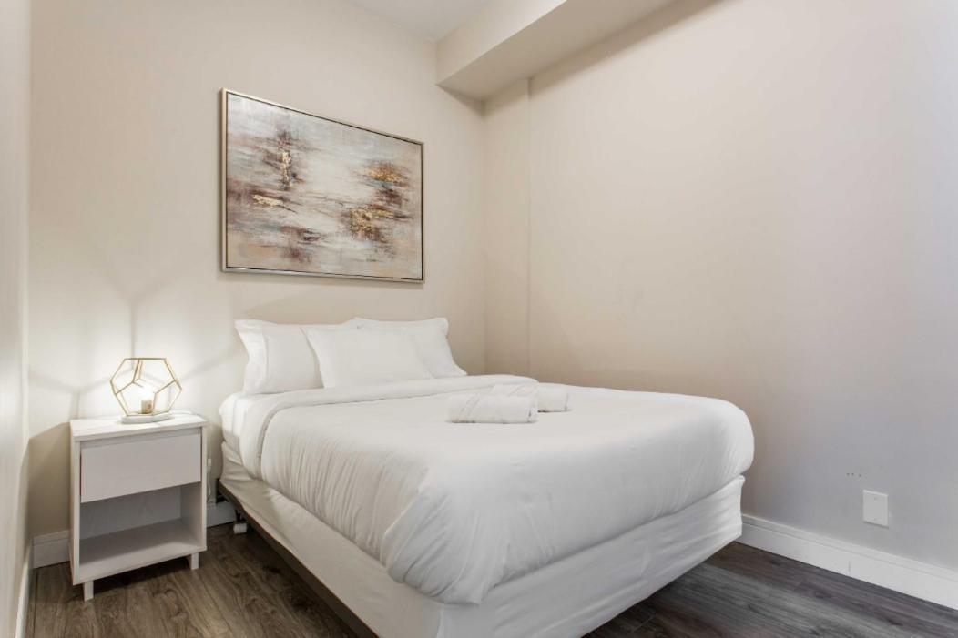 The Double Play - 1 Min Walk To Wrigley! Spacious 2Br - Perfect For Cubs Fans! Chicago Luaran gambar