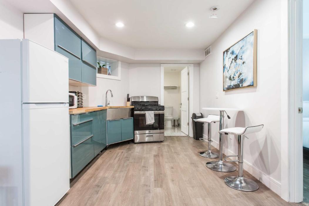 The Double Play - 1 Min Walk To Wrigley! Spacious 2Br - Perfect For Cubs Fans! Chicago Luaran gambar