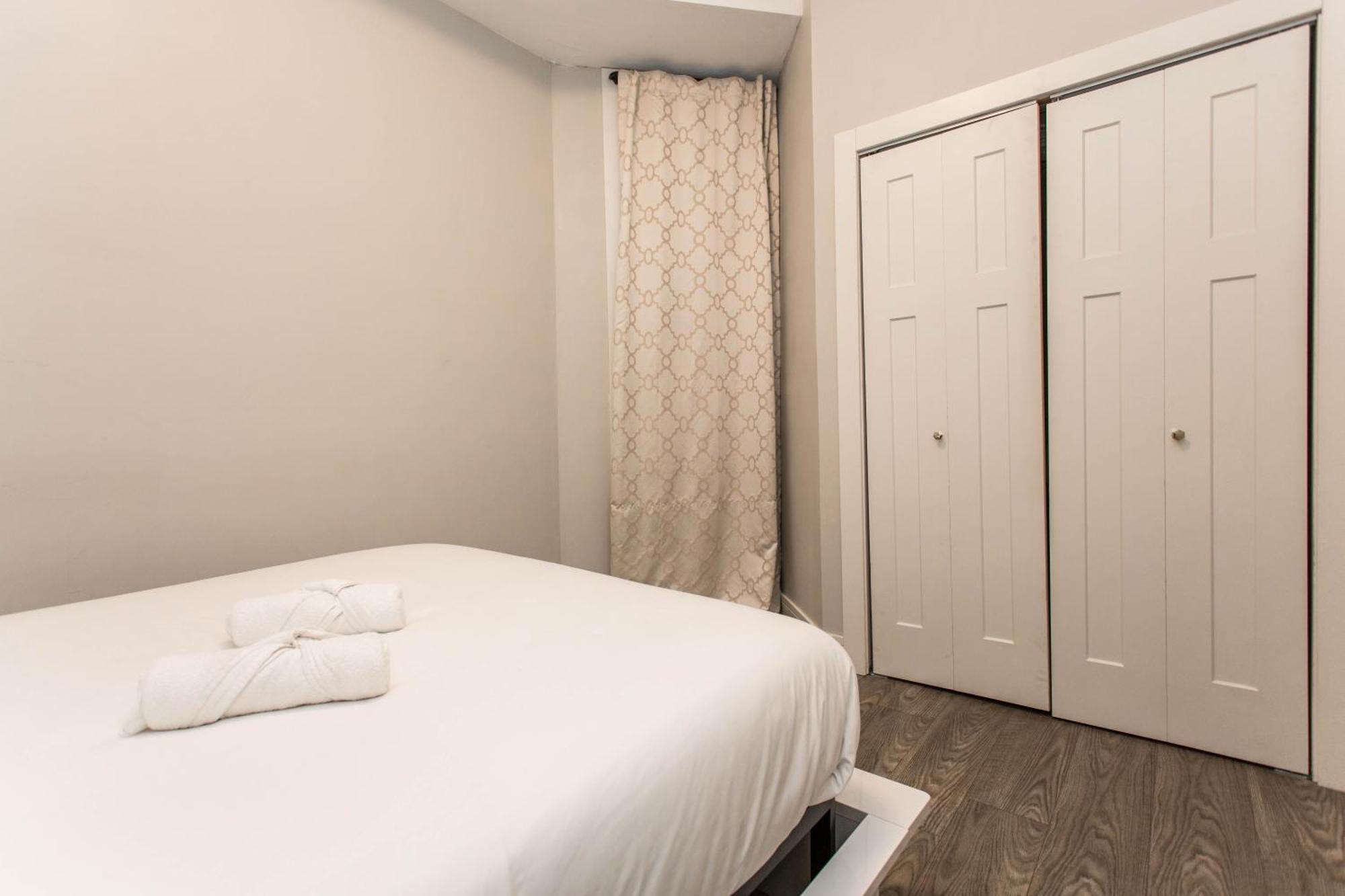 The Double Play - 1 Min Walk To Wrigley! Spacious 2Br - Perfect For Cubs Fans! Chicago Luaran gambar